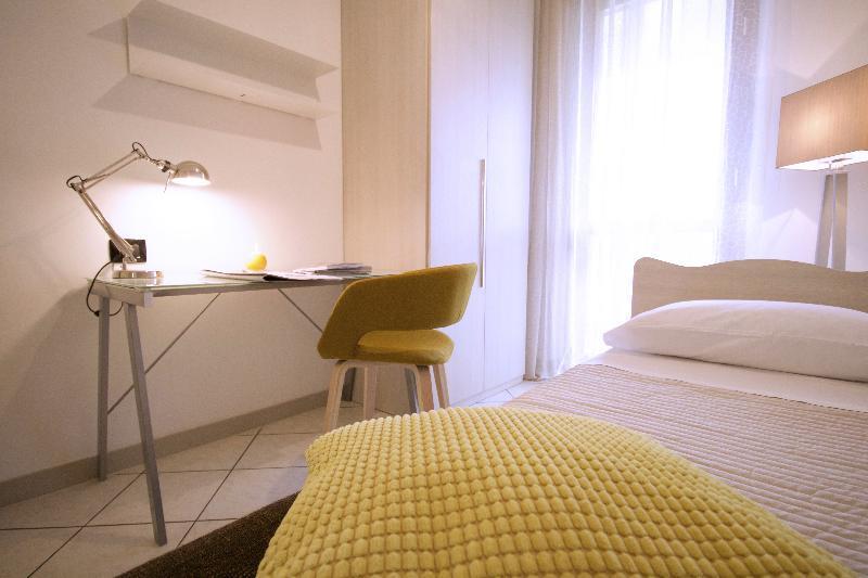 Hq Aparthotel Milano Inn - Smart Suites Cinisello Balsamo Exteriör bild