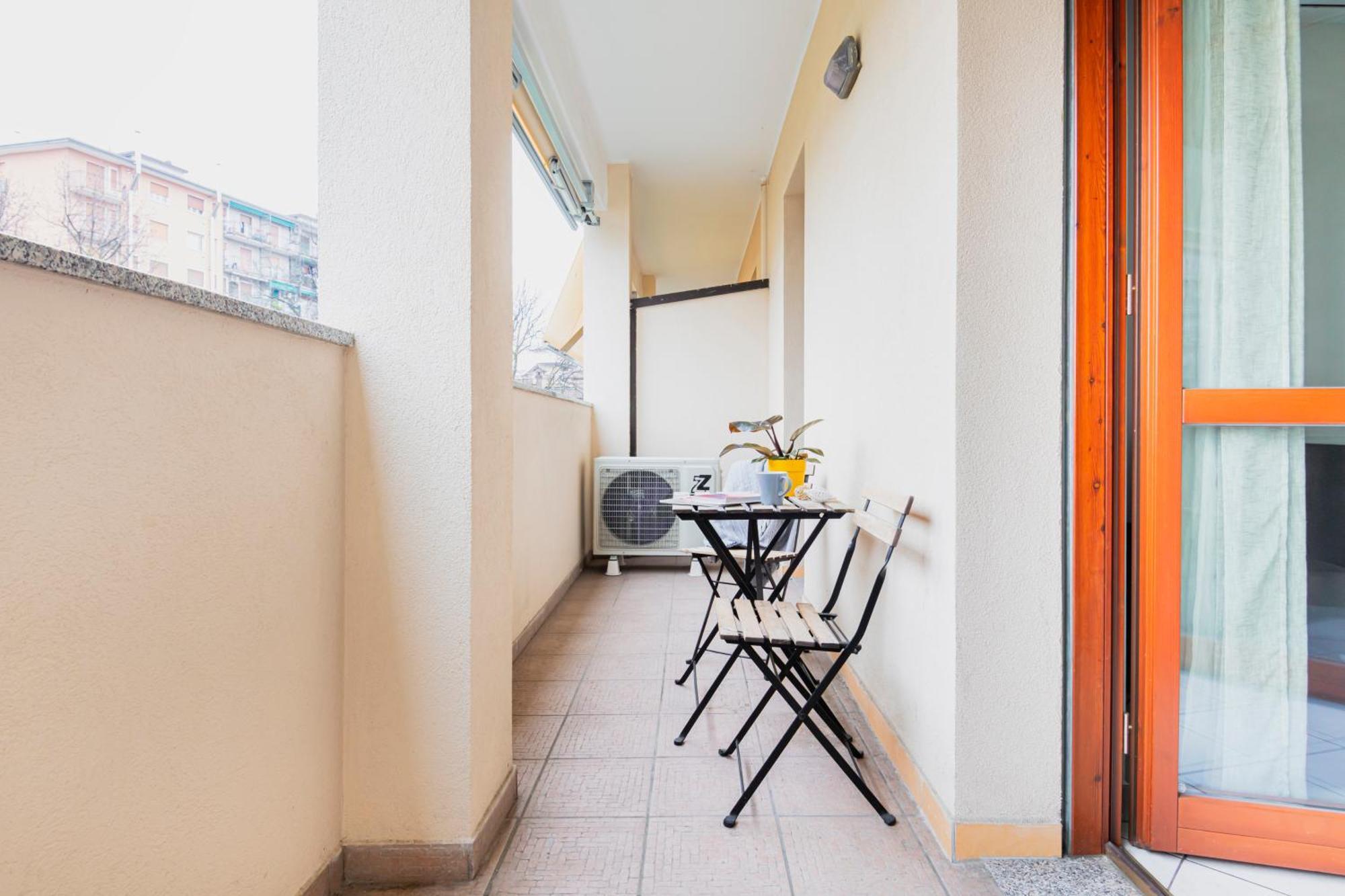 Hq Aparthotel Milano Inn - Smart Suites Cinisello Balsamo Exteriör bild