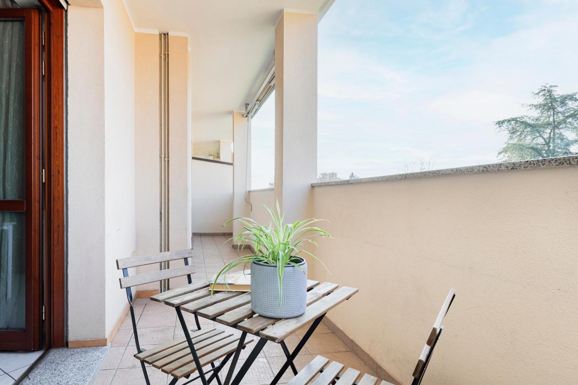 Hq Aparthotel Milano Inn - Smart Suites Cinisello Balsamo Exteriör bild