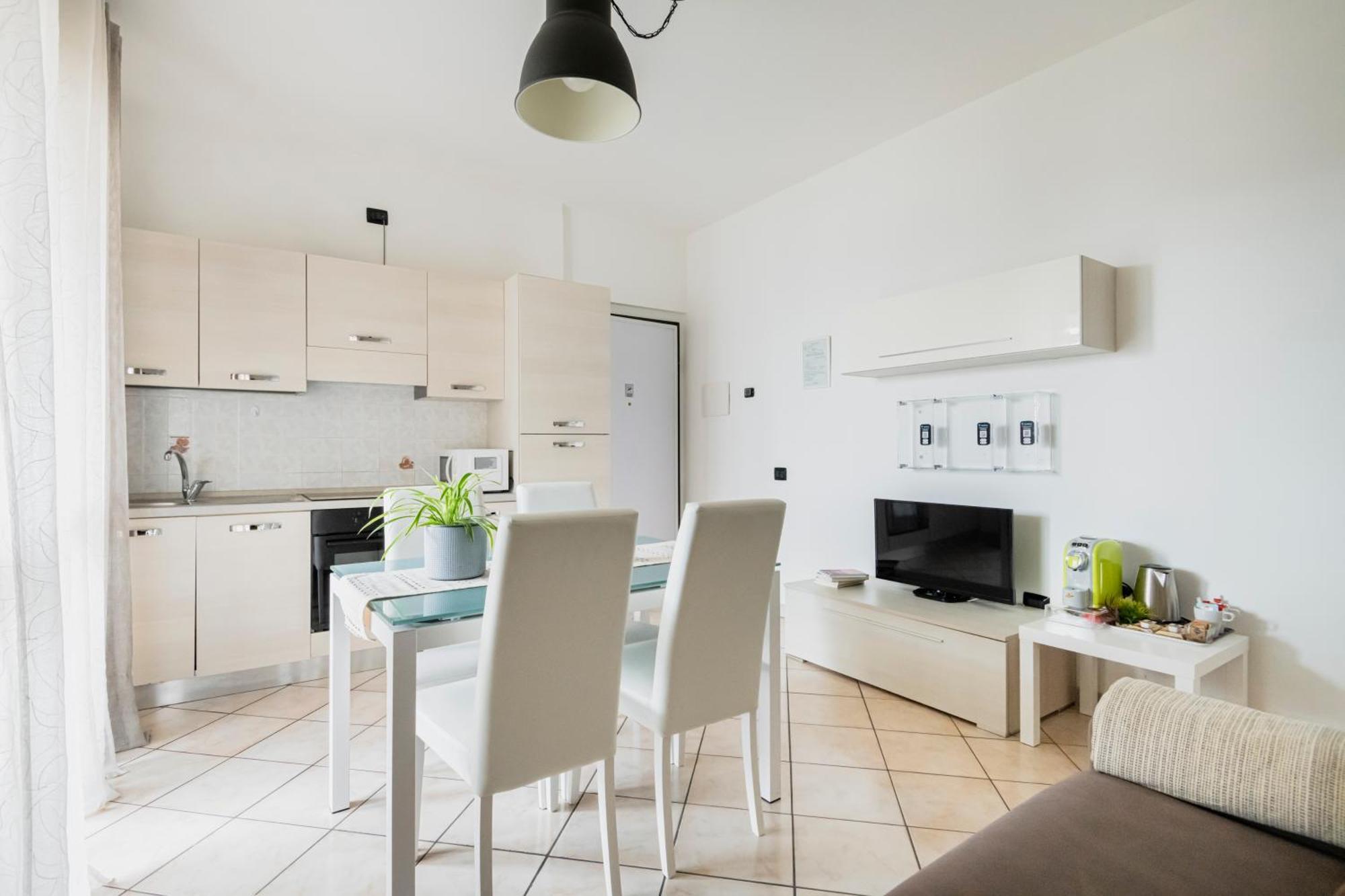 Hq Aparthotel Milano Inn - Smart Suites Cinisello Balsamo Exteriör bild